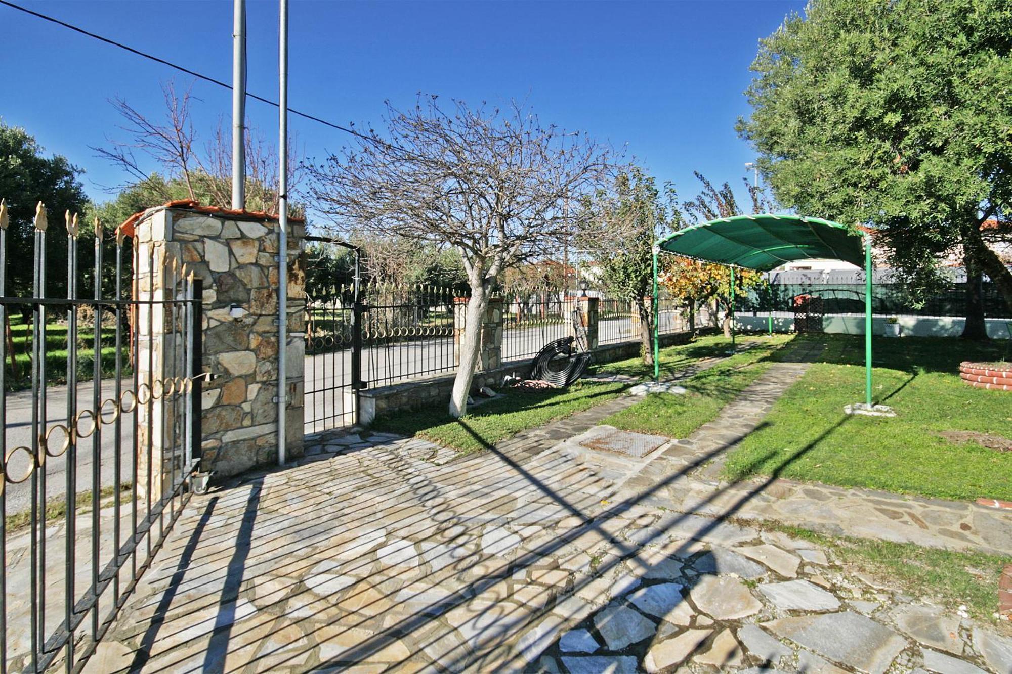 Private 6-Bdrm Villa With Garden 150M To Beach Paradisos Exterior photo
